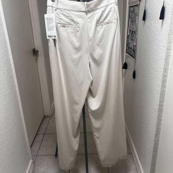 NWT lululemon Cream Wide-Leg Pleated Trousers - Picture 7 of 10